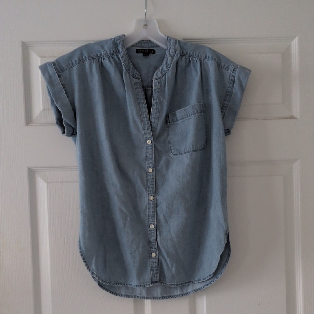 Light Blue Button-Up Denim Shirt | J. Crew Mercantile XXS